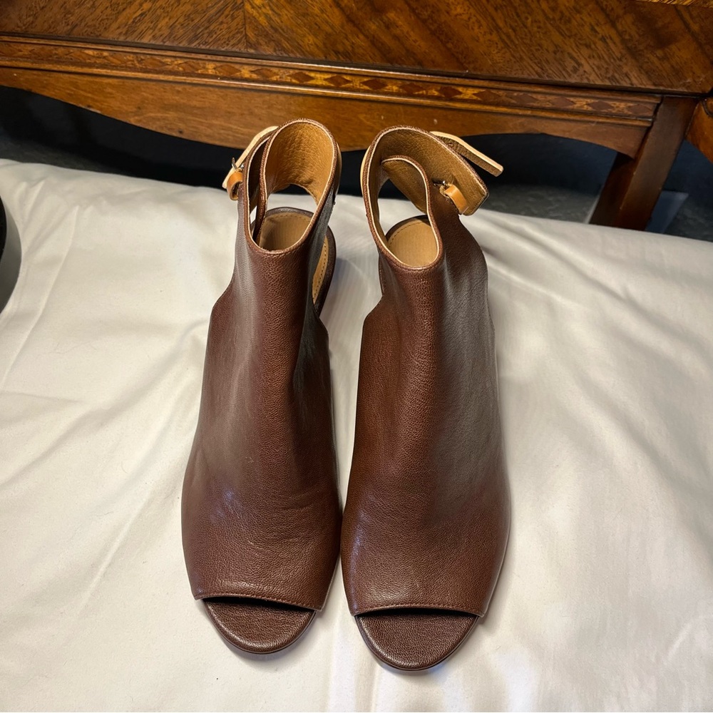 coach brown leather heels